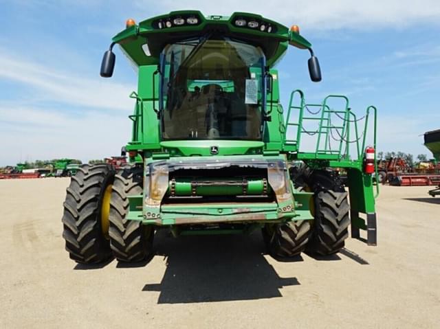 Image of John Deere S680 equipment image 2
