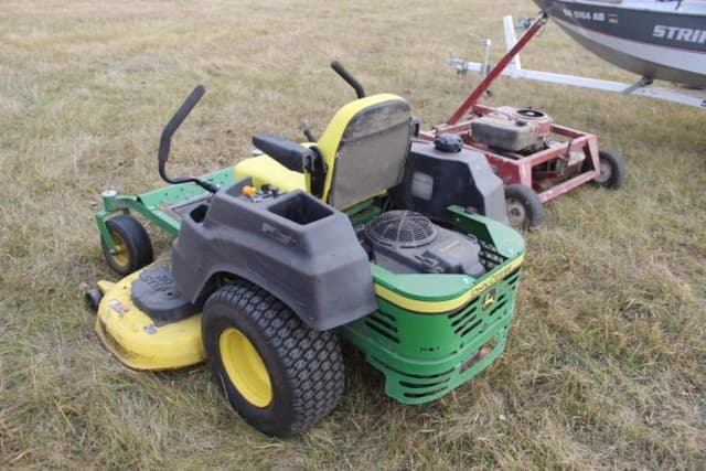 Image of John Deere Z445 equipment image 2