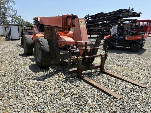Image of JLG 10054 equipment image 1