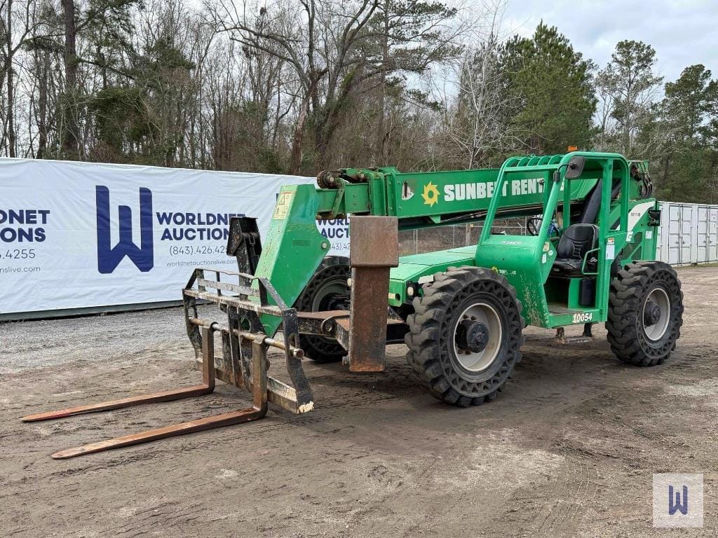2015 JLG 10054 Equipment Image0
