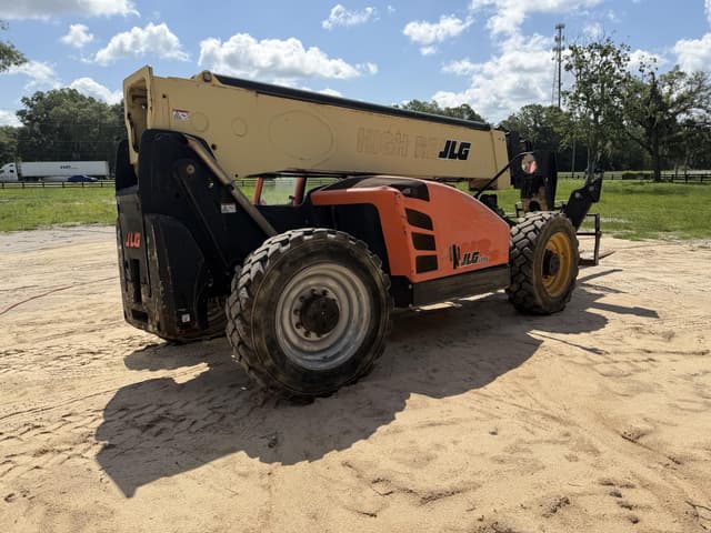 Image of JLG 1055 equipment image 4