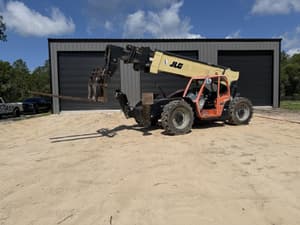 2015 JLG 1055 Image