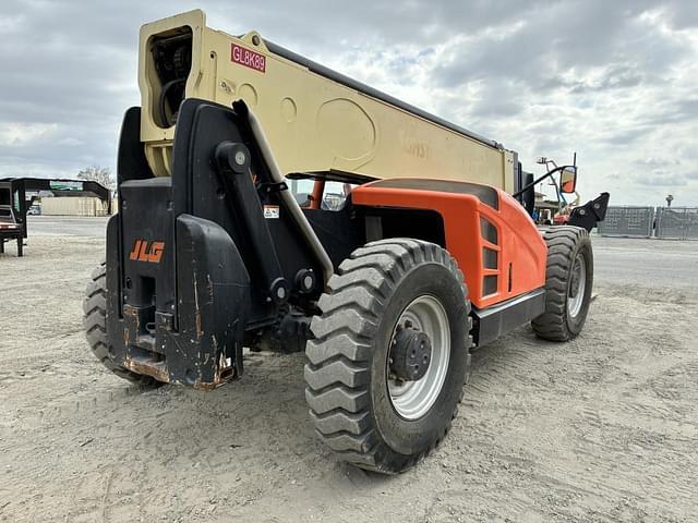 Image of JLG 1055 equipment image 2