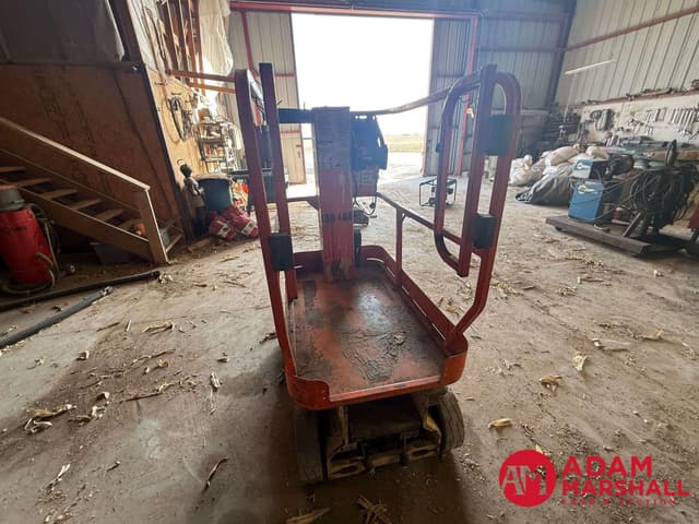 Image of JLG 1230ES equipment image 3