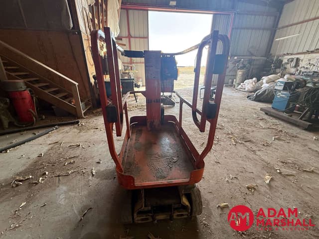 Image of JLG 1230ES equipment image 4