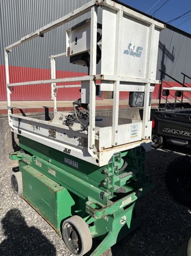 Image of JLG 1932RS equipment image 2