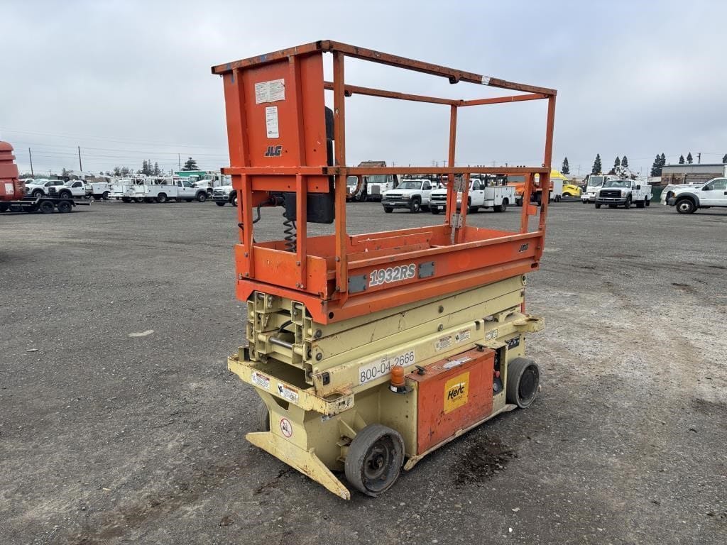 2015 JLG 1932RS Equipment Image0