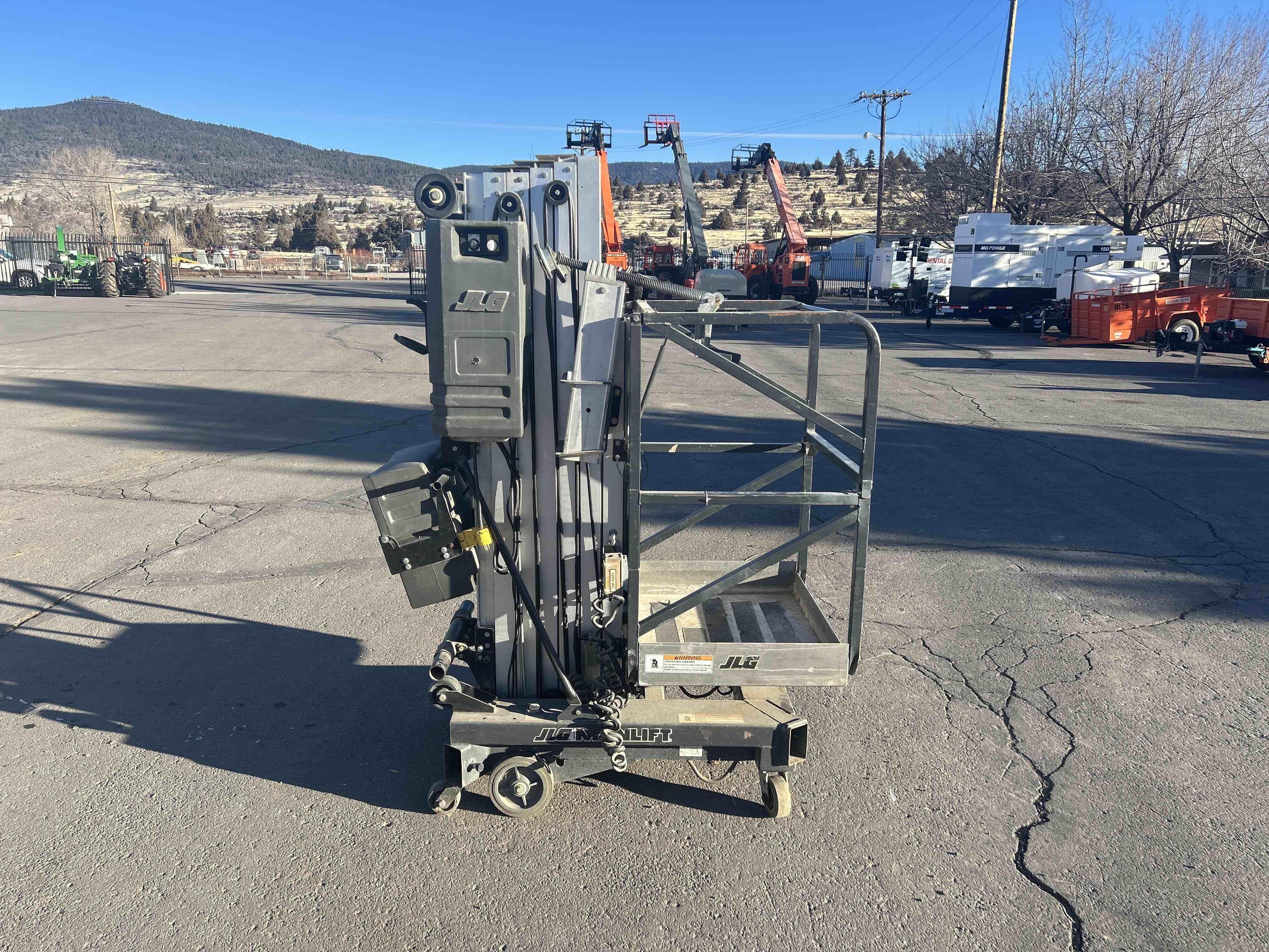 2015 JLG 25AM Equipment Image0