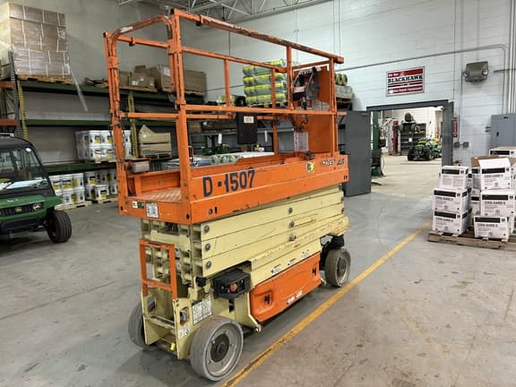 Image of JLG 2632ES equipment image 2