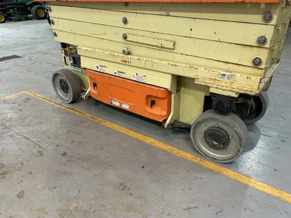 Image of JLG 2632ES equipment image 4