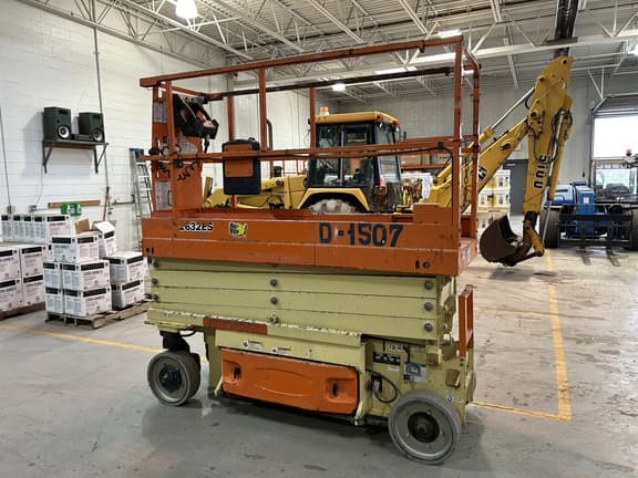 Image of JLG 2632ES equipment image 1