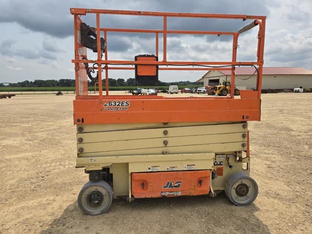 Image of JLG 2632ES equipment image 3
