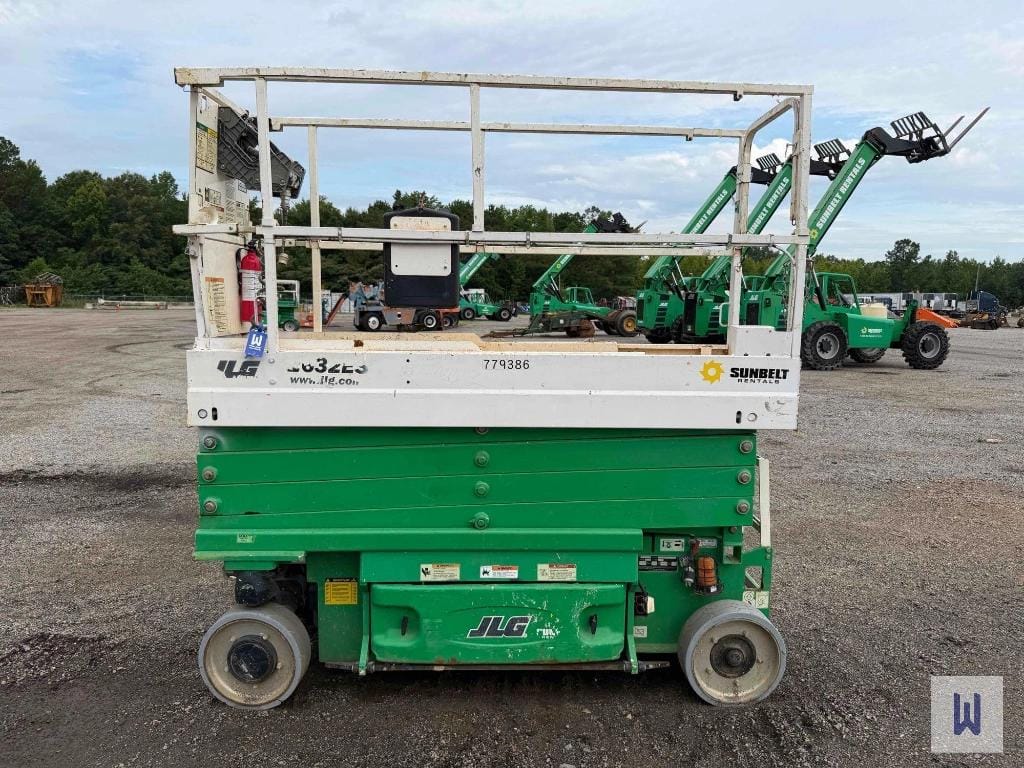 2015 JLG 2632ES Equipment Image0
