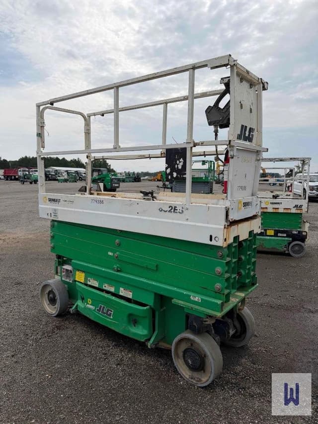 Image of JLG 2632ES equipment image 3