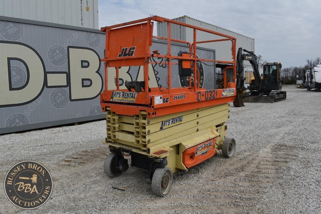 2015 JLG 2646ES Equipment Image0