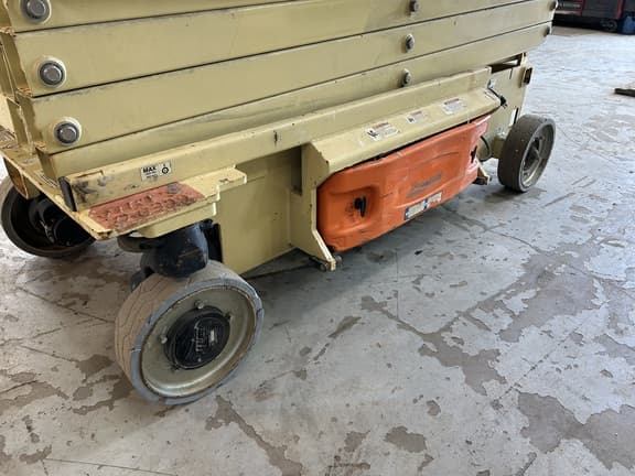 Image of JLG 2646ES equipment image 4