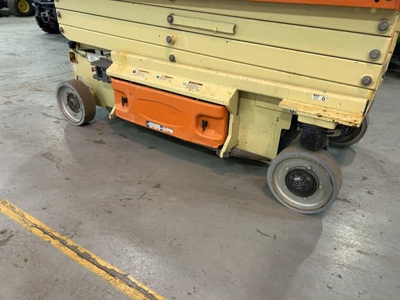 Image of JLG 2646ES equipment image 4