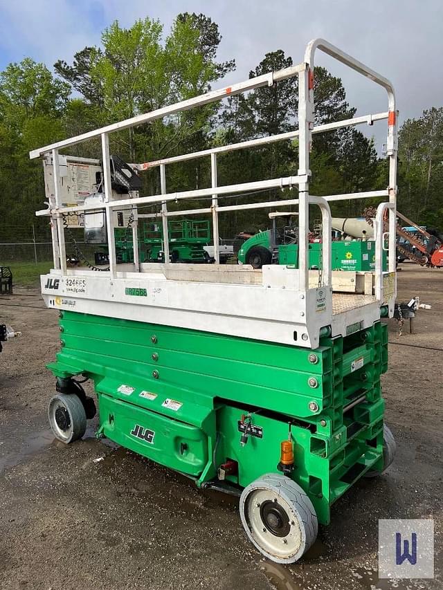 Image of JLG 3246ES equipment image 3
