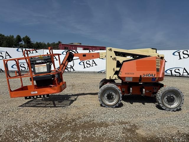 Image of JLG 340AJ equipment image 1