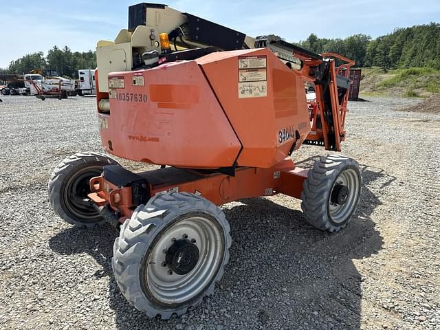 Image of JLG 340AJ equipment image 4