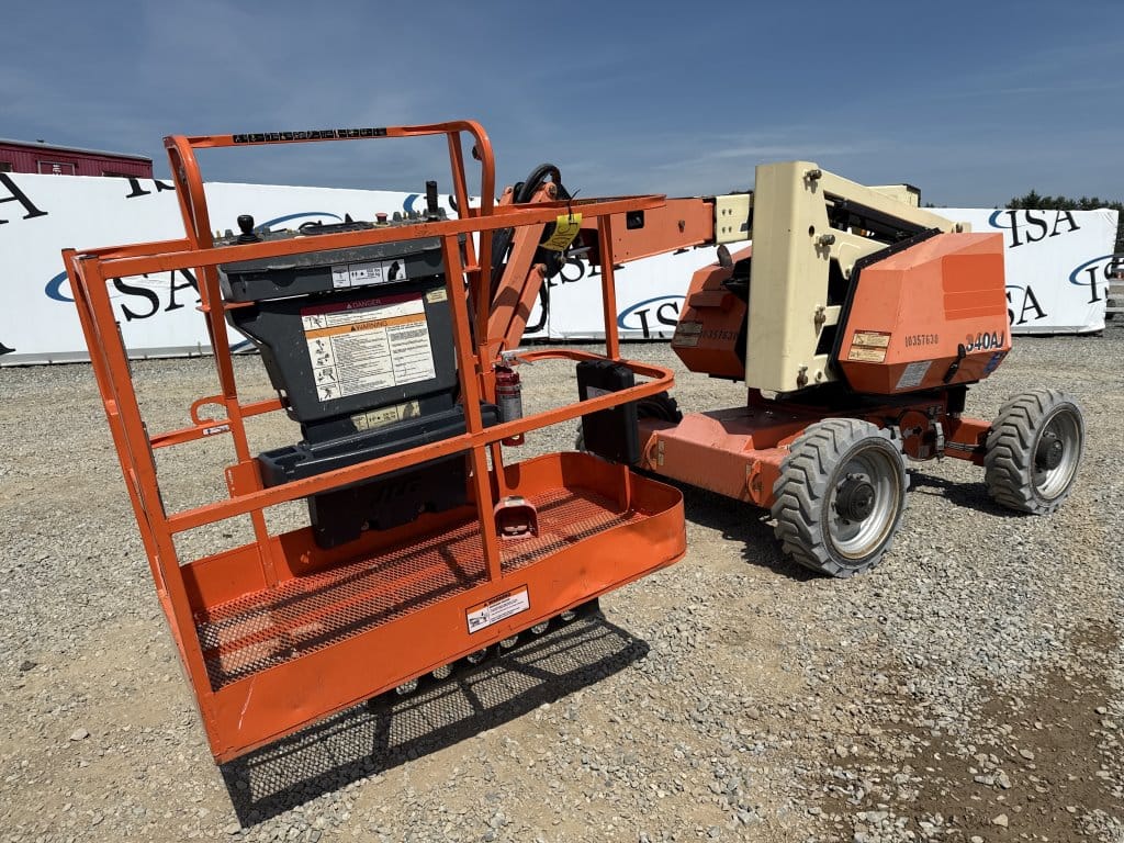 2015 JLG 340AJ Equipment Image0