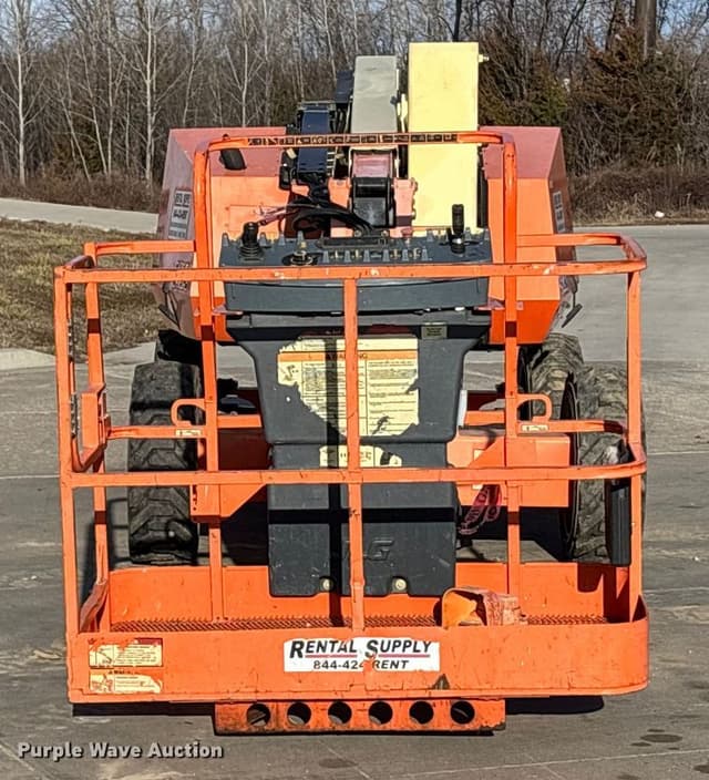 Image of JLG 340AJ equipment image 1