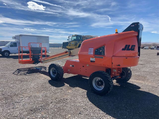 Image of JLG 400S equipment image 3