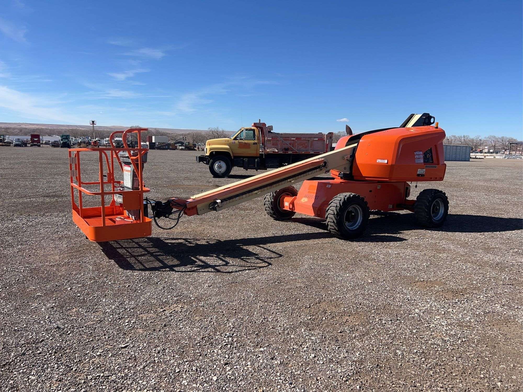 2015 JLG 400S Equipment Image0