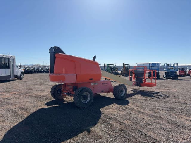 Image of JLG 400S equipment image 4