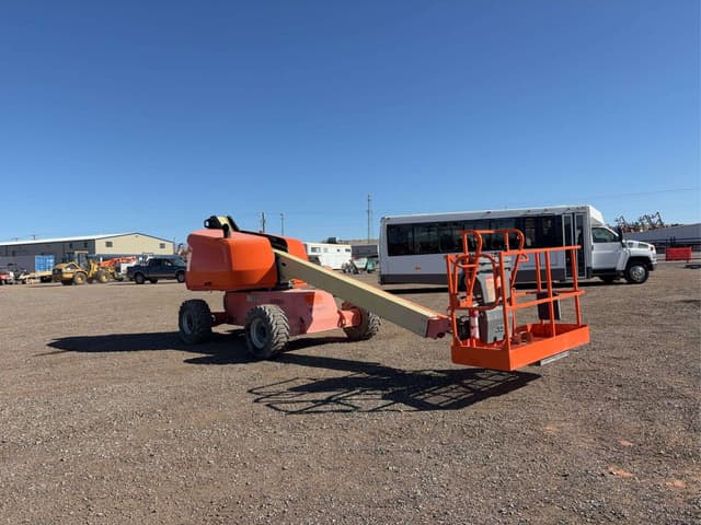 Image of JLG 400S equipment image 2