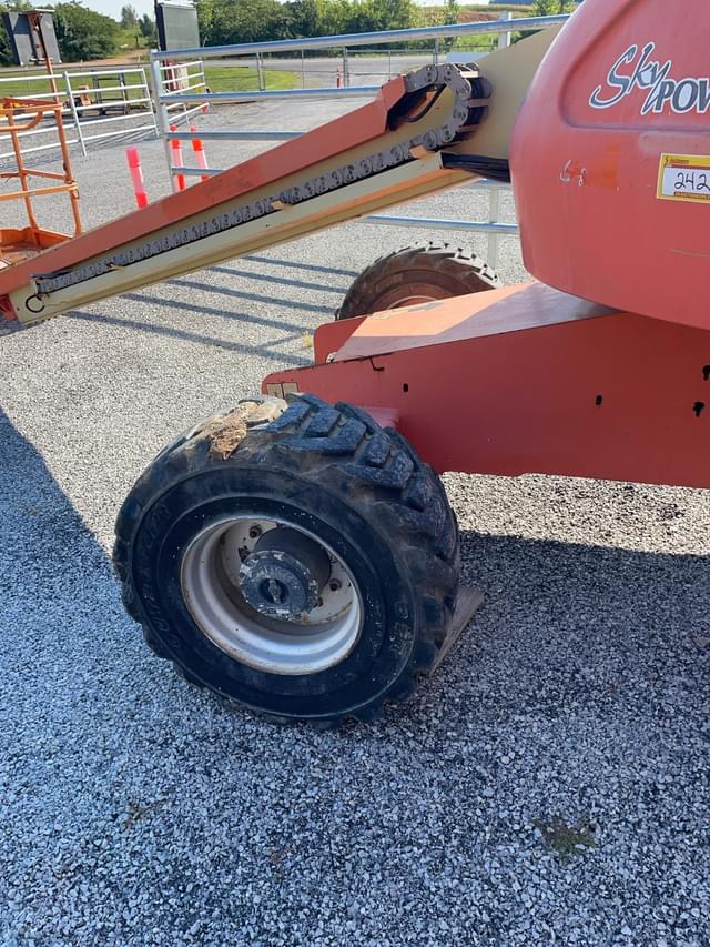 Image of JLG 400S equipment image 3