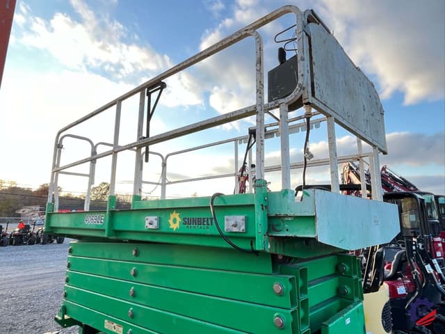 Image of JLG 4069LE equipment image 2