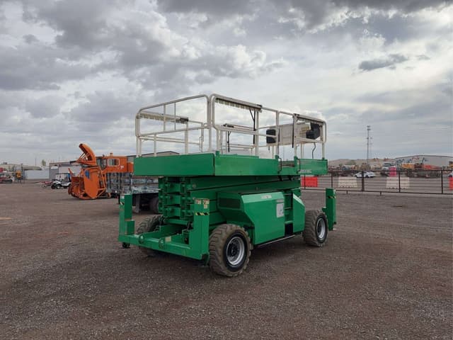 Image of JLG 4394RT equipment image 4