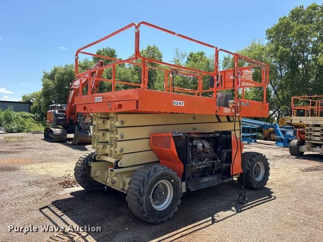 Image of JLG 4394RT equipment image 4