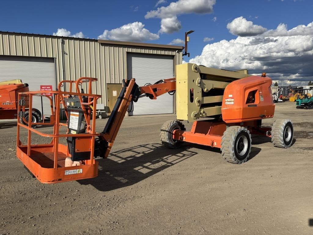 Image of JLG 450AJ Primary image