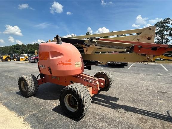 Image of JLG 450AJ equipment image 3