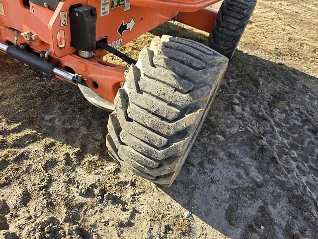 Image of JLG 450AJ equipment image 4