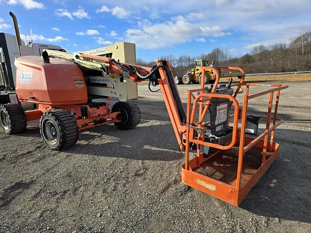 Image of JLG 450AJ equipment image 3