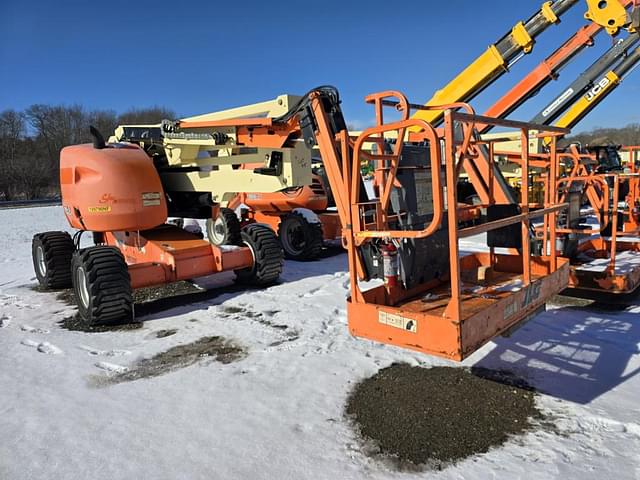 Image of JLG 450AJ equipment image 3