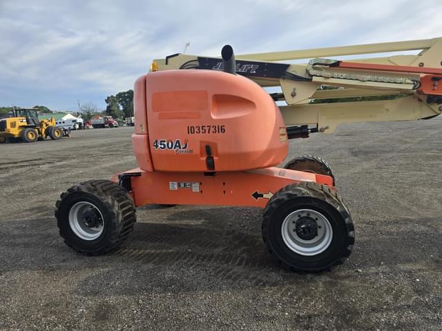 Image of JLG 450AJ equipment image 2
