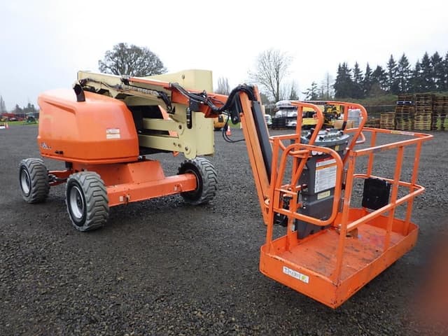 Image of JLG 450AJ equipment image 2