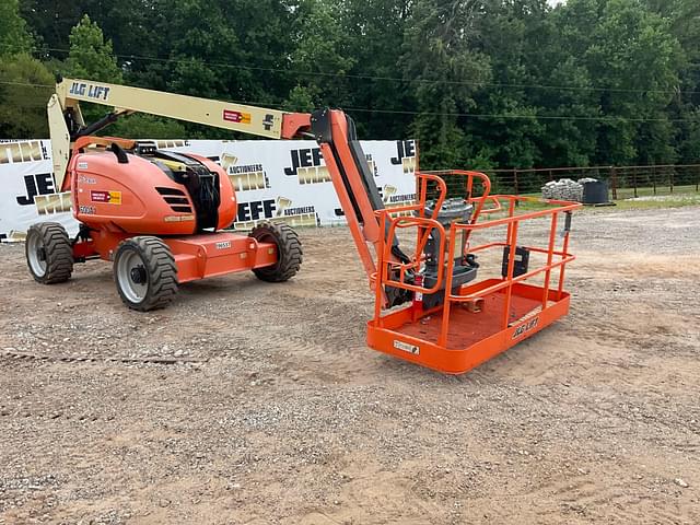 Image of JLG 600AJ equipment image 2