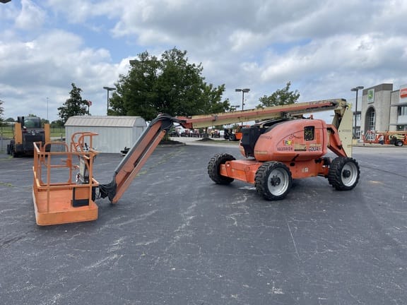 Main image JLG 600AJ