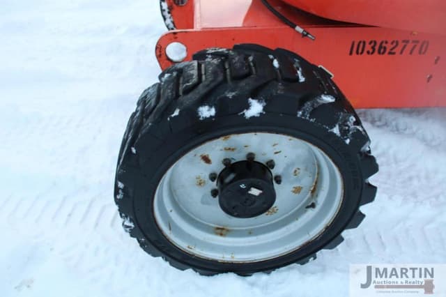 Image of JLG 600AJ equipment image 4