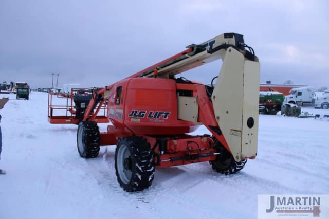 Image of JLG 600AJ equipment image 3