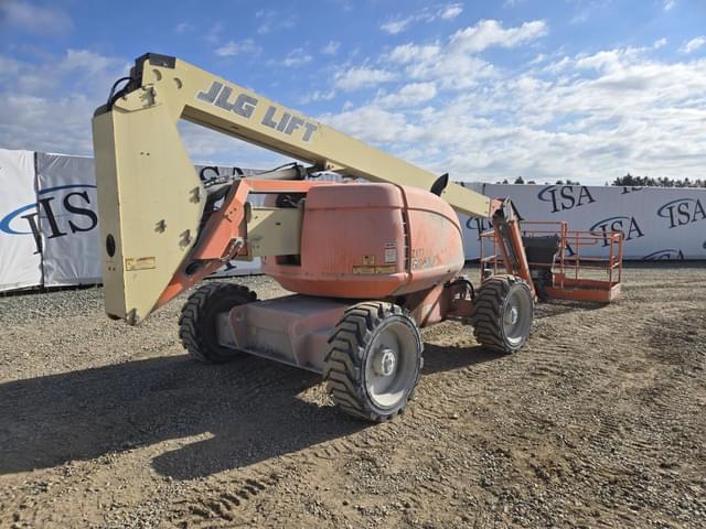 Image of JLG 600AJ equipment image 4
