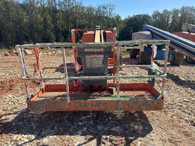 Image of JLG 600S equipment image 1
