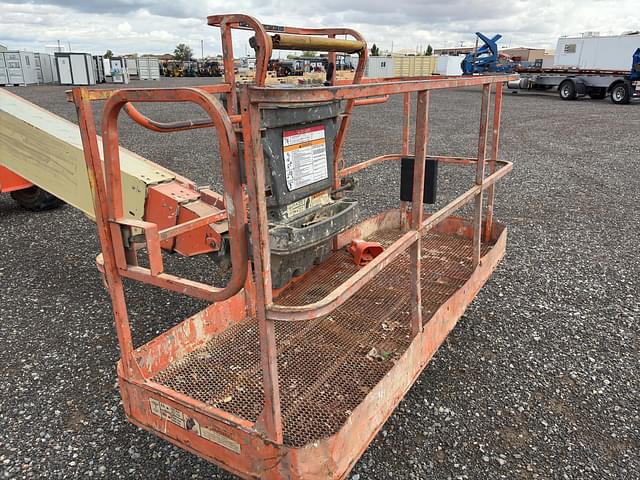 Image of JLG 600S equipment image 4