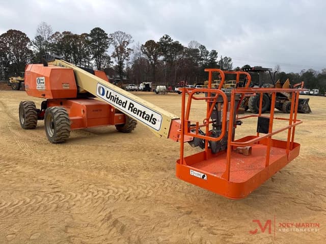 Image of JLG 600S equipment image 2