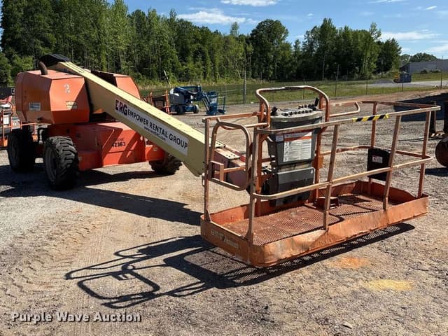 Image of JLG 600S equipment image 2